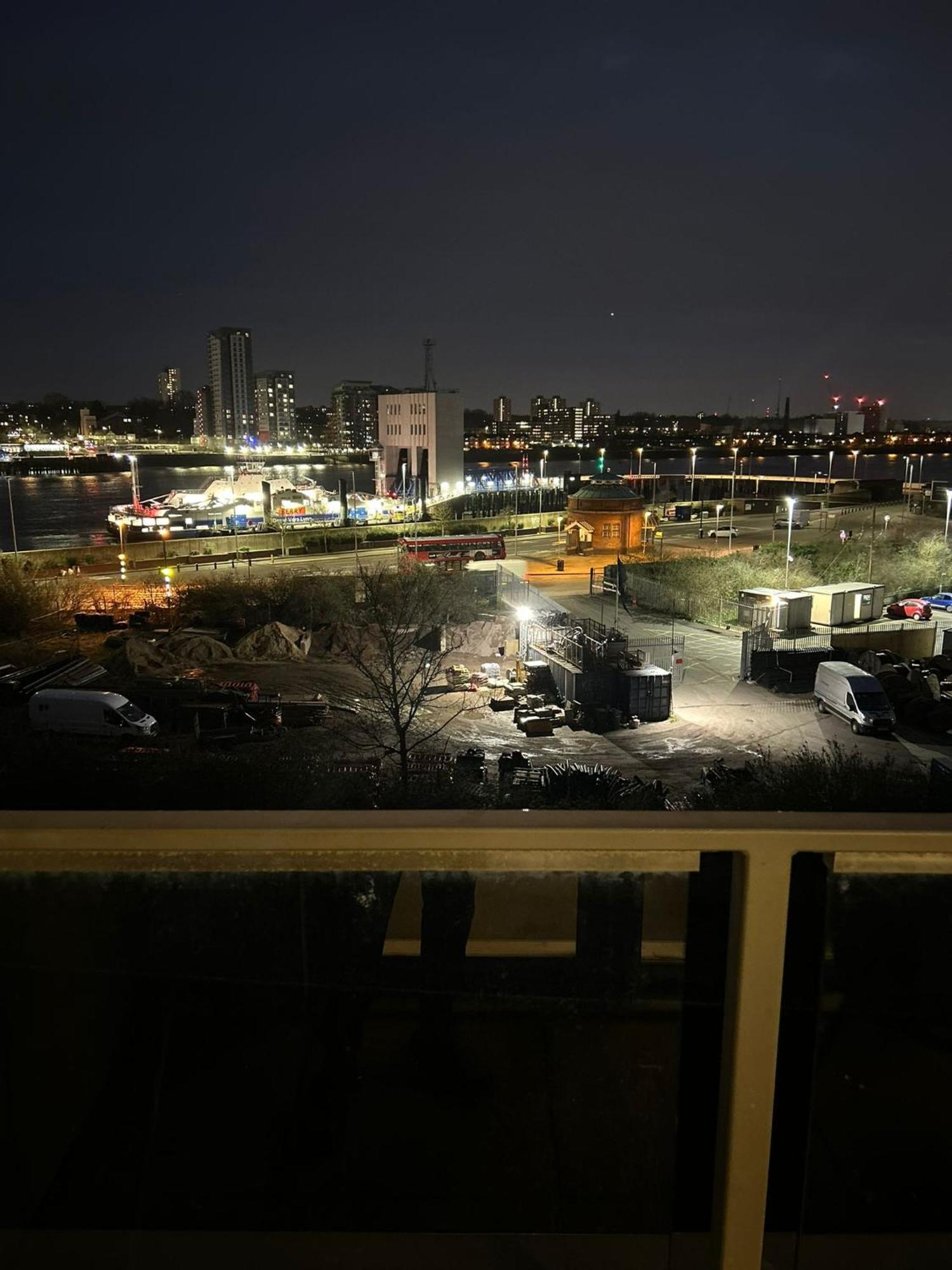 Luxury 2 Bedroom Around Lcy Airport Séjour chez l'habitant
